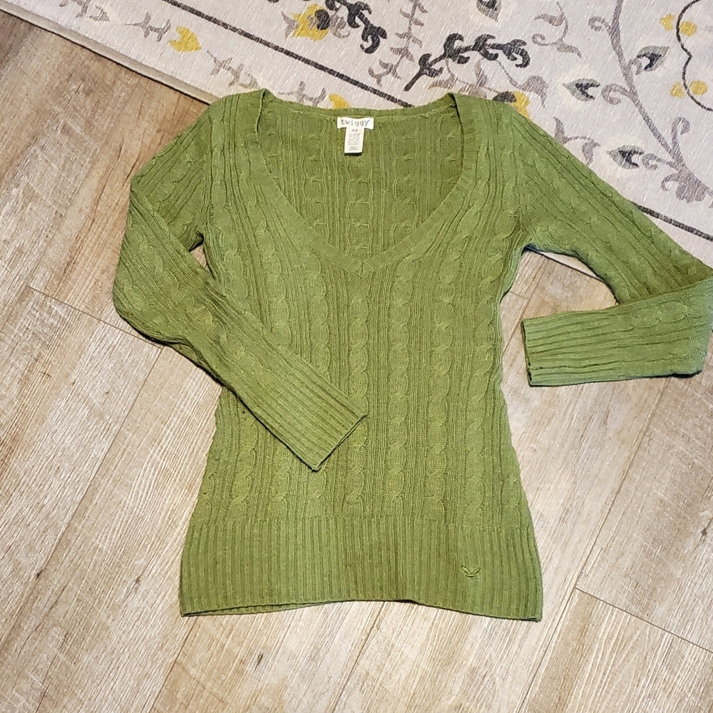 Twiggy Rabbit Hair V Sweater XS💚⚜️💚
